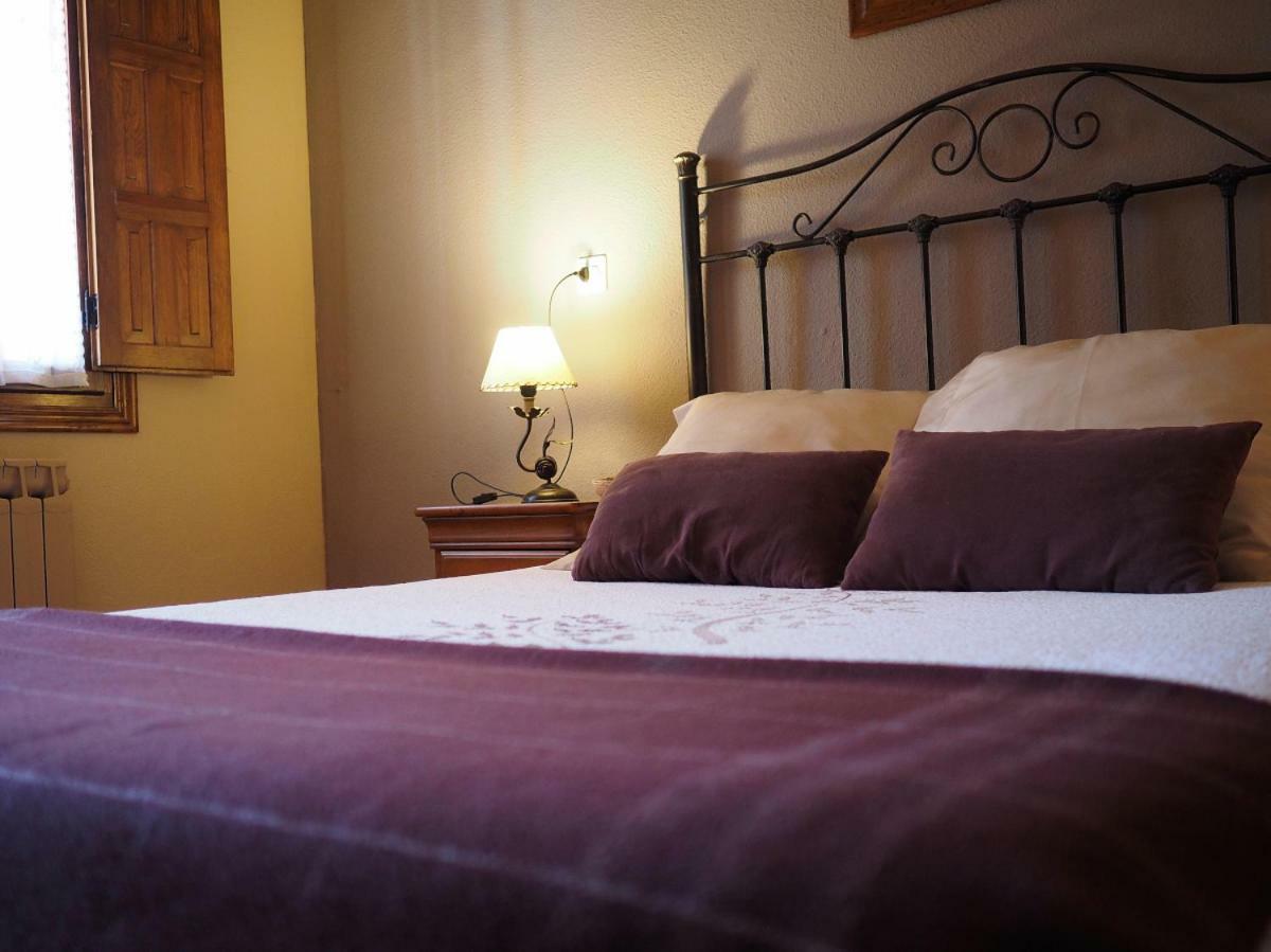 Hospedium Hostal Almanzor Navarredonda Extérieur photo